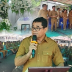Wujud Empati, Wakil Bupati Sitaro Dampingi Keluarga Kadis Pendidikan dalam Ibadah Duka Ibunda Tercinta