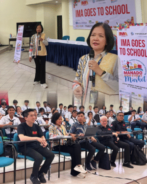 Pegadaian Bawa Edukasi Finansial dan Tabungan Emas ke SMA Lokon Santo Nikolaus Tomohon
