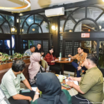 Direksi KAI Services Gelar Pertemuan Bersama Komunitas Pengguna KRL di Gambir