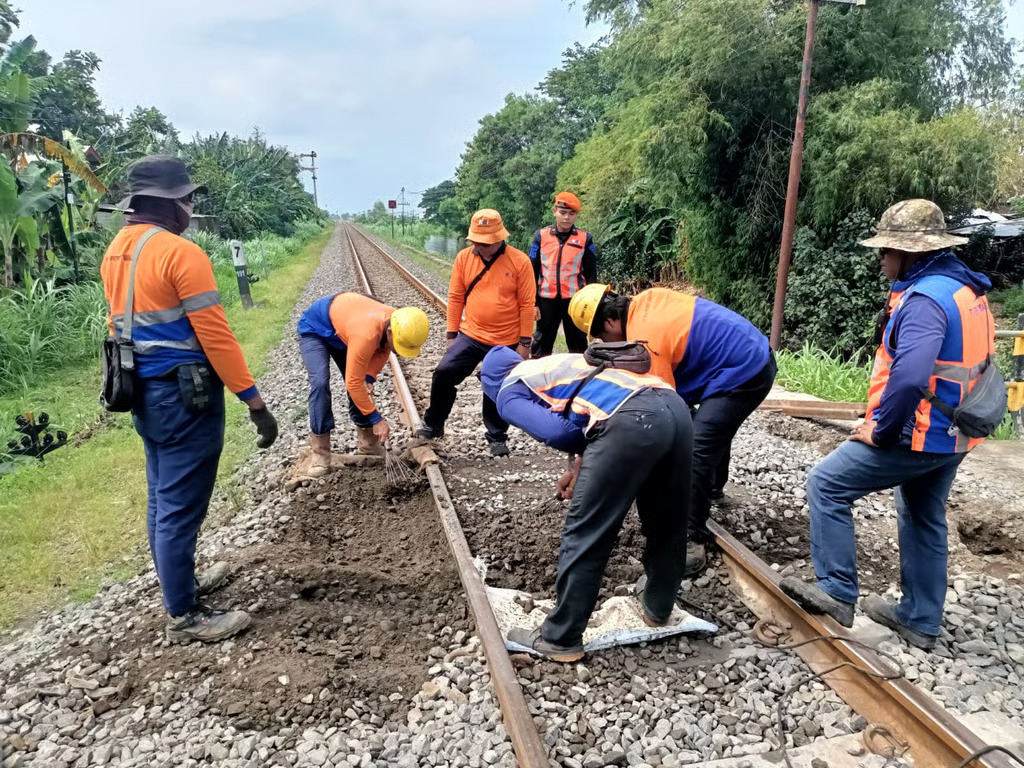 Perkuat Keselamatan Perjalanan Kereta Api dan Masyarakat, KAI Daop 7 Madiun Targetkan Penutupan 8 Perlintasan Tidak Dijaga pada 2026