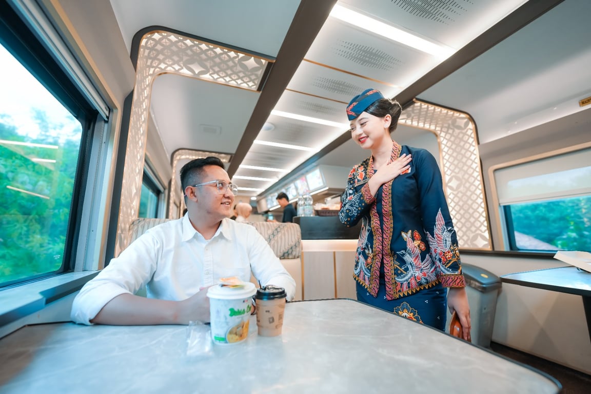 Kolaborasi dengan Kementerian Perdagangan, KAI Services Perkenalkan Produk UMKM di Kereta