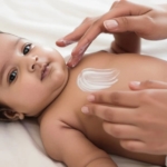 Cara Memilih Lotion Bayi untuk Newborn agar Tidak Iritasi dan Tetap Lembap