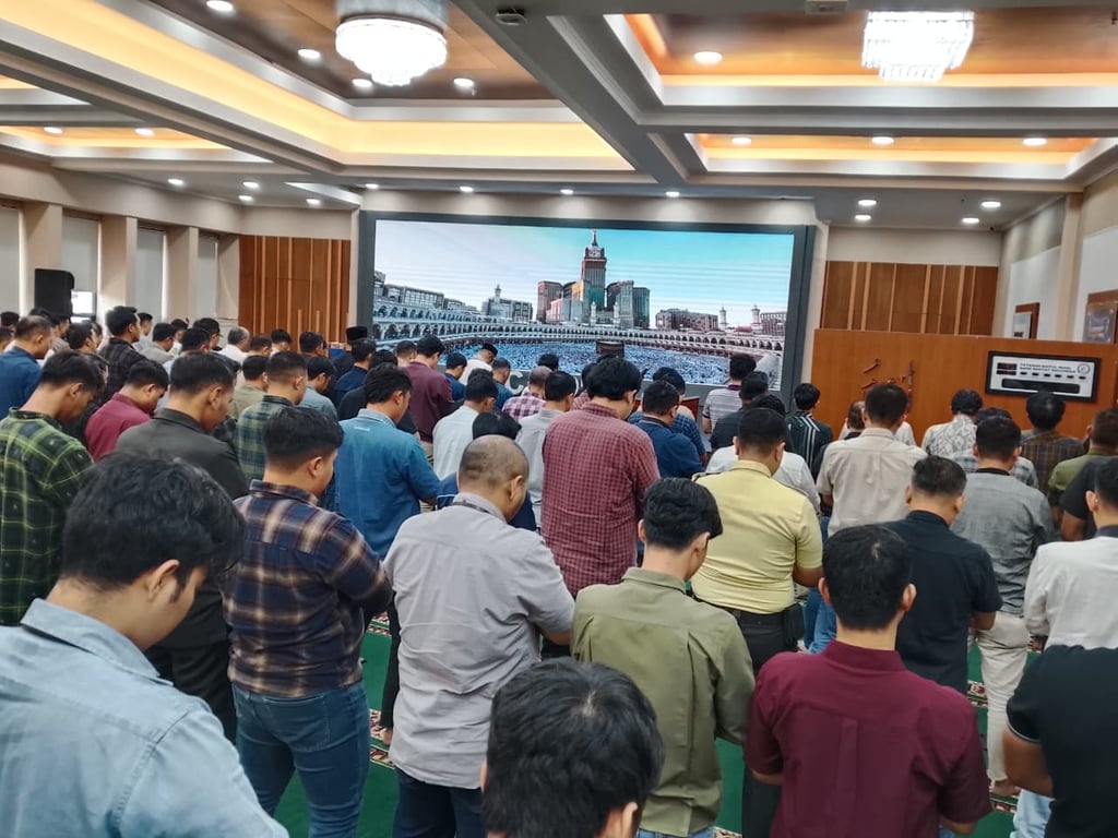 Khidmat dan Penuh Kebersamaan, Sholat Jumat BRI Region 6/Jakarta 1 Angkat Keutamaan Ibadah di Bulan Suci Ramadhan