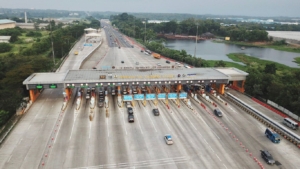 Potongan Tarif Tol Berlaku Hari ini di Tol Trans Jawa, JTT Terus Pantau Lalu Lintas Melewati GT Cikampek Utama