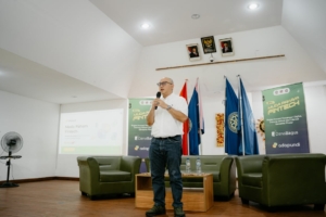 Masih Maraknya Pinjol Ilegal, Adapundi Berikan Literasi dan Inklusi Keuangan pada Mahasiswa dan UMKM di Bali