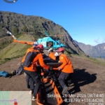 Helikopter FINNS Search & Rescue berhasil evakuasi wisatawan terluka dari Gunung Rinjani