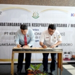 Perkuat Sinergi Perlindungan Aset Negara dan Kepastian Hukum, KAI Daop 8 Surabaya dan Kejari Bojonegoro Tandatangani MoU