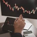 Midweek Volatility: Strategi Aman Menghadapi Rilis Data Ekonomi Berdampak Tinggi