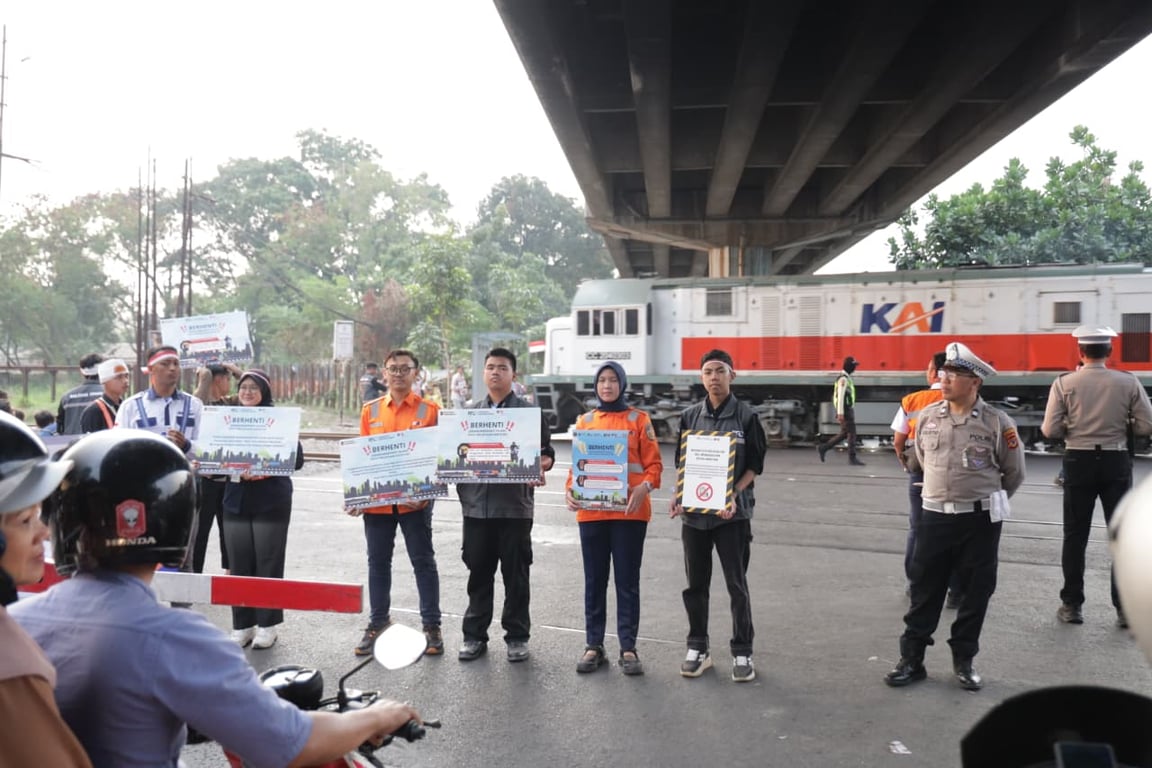 KAI Daop 2 Bandung Sampaikan Bahwa Keselamatan Perjalanan KA Butuh Peran Serta Masyarakat