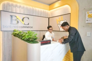 Perkembangan Teknologi  Mengubah Cara Bank Melayani Nasabah